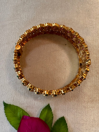 RADHIKA BANGLES