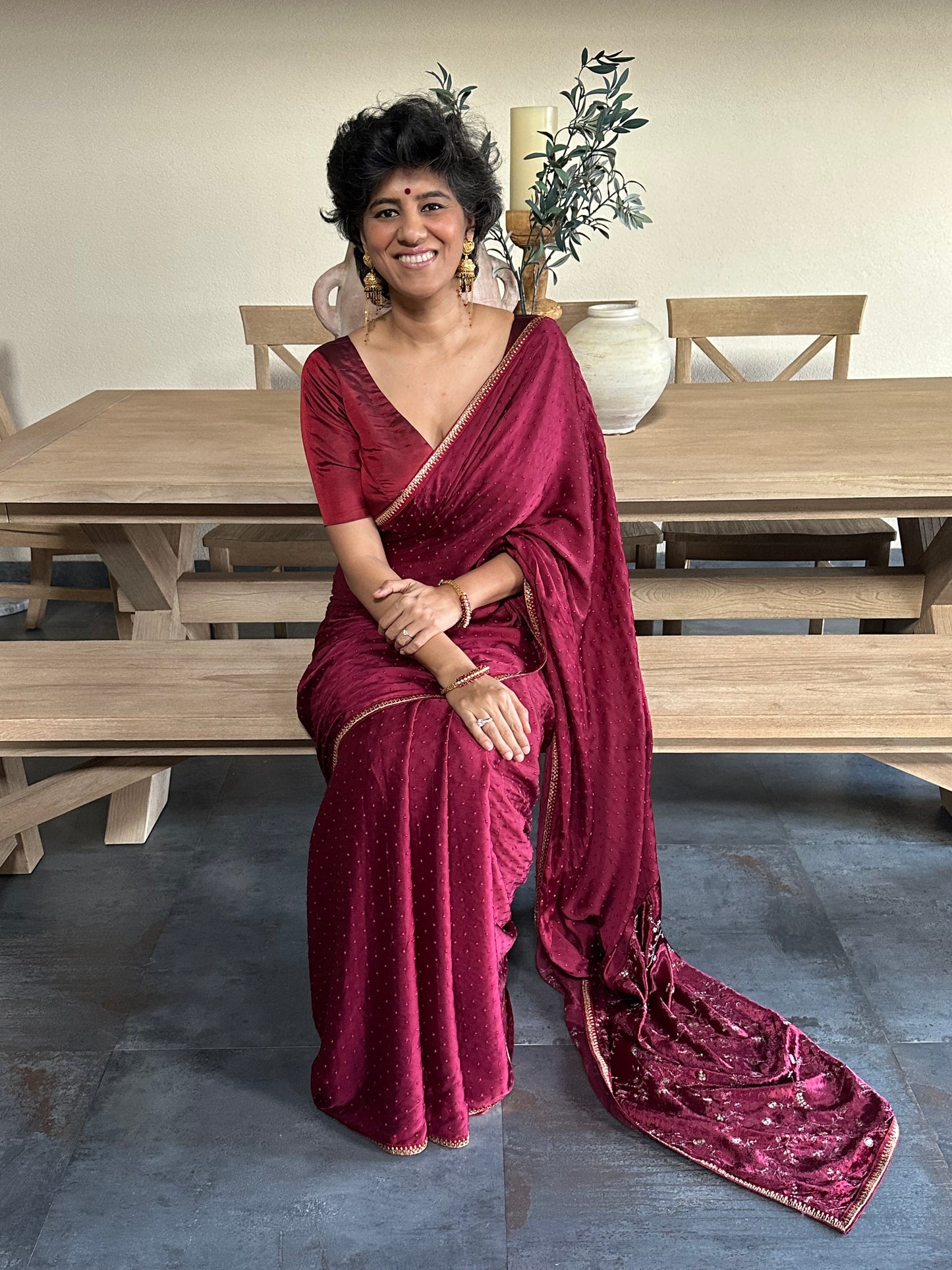 NEELAM MODAL SARI