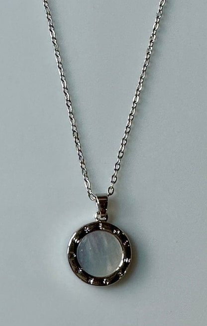 LAVITHA PENDANT SET