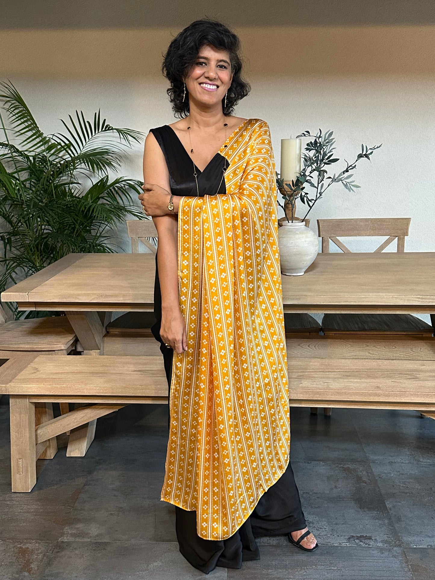 KUNTI   MODAL  SARI
