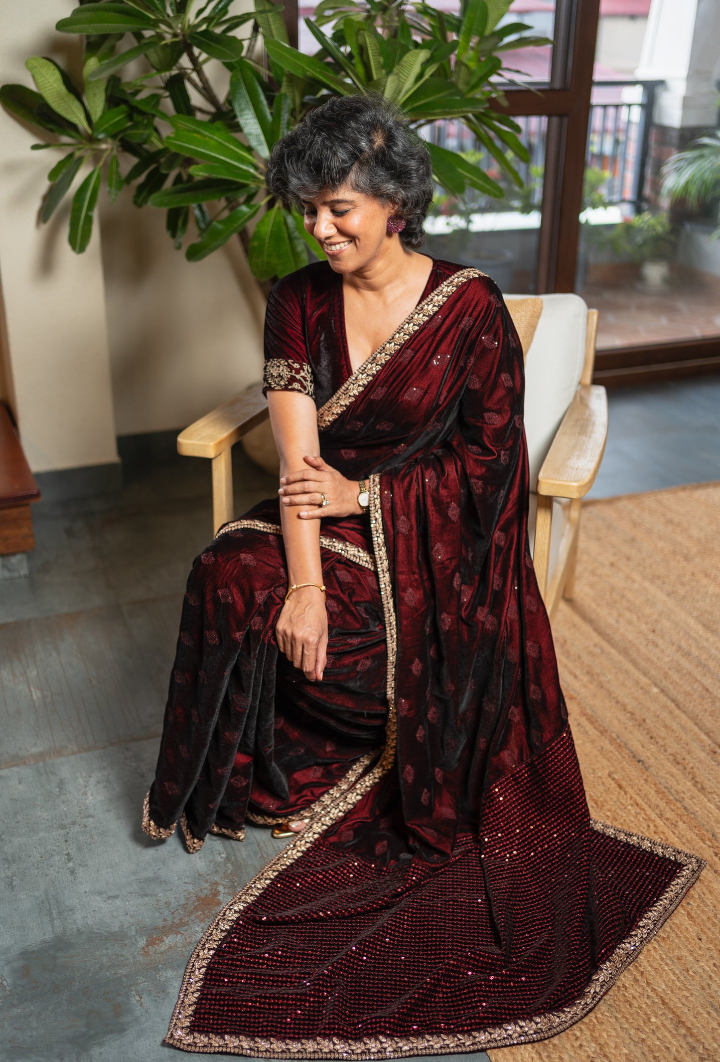 GAJRA  VELVET  SARI