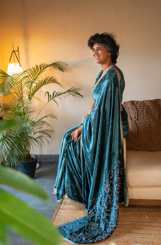 KAVERI  VELVET  SARI