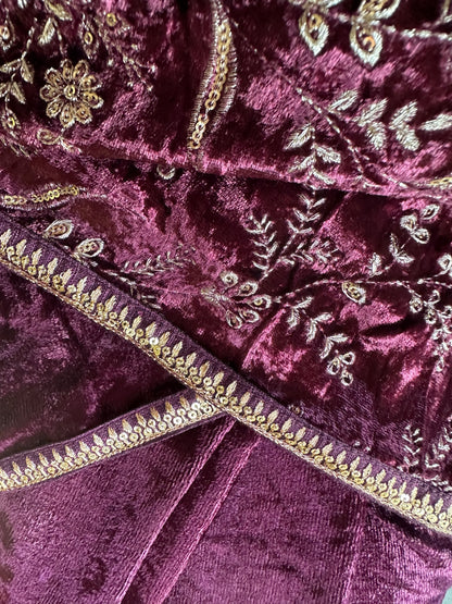 KAMKHYA   VELVET  SARI