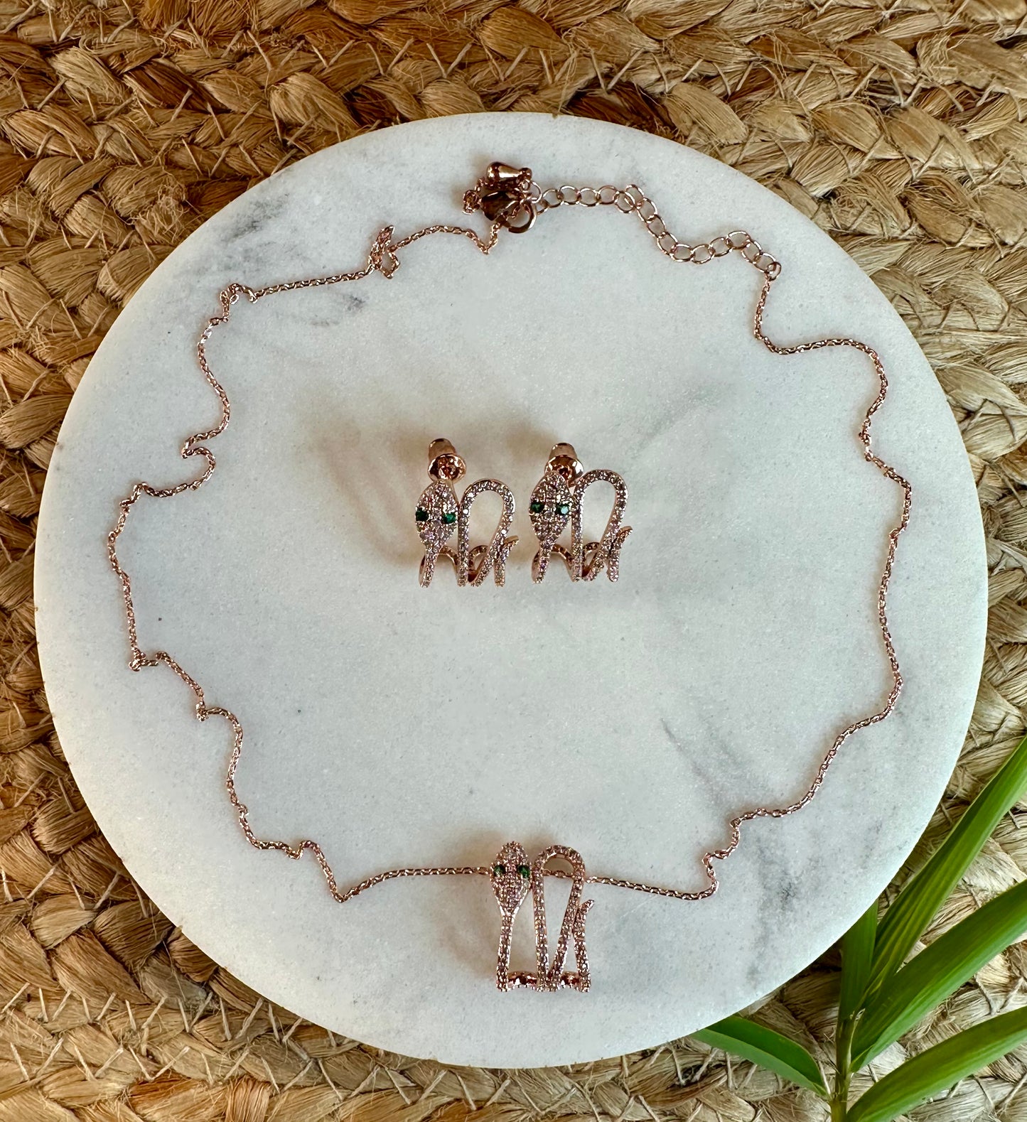 KALYAANI PENDANT SET