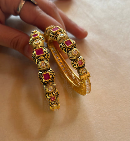 RUCHI BANGLES