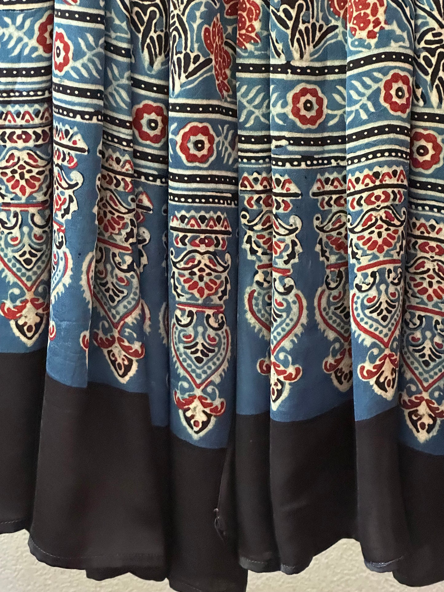 ARCHANA  BANDHANI  MODAL  DUPATTA