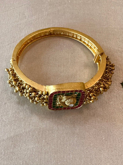 LAKSHITA BANGLES