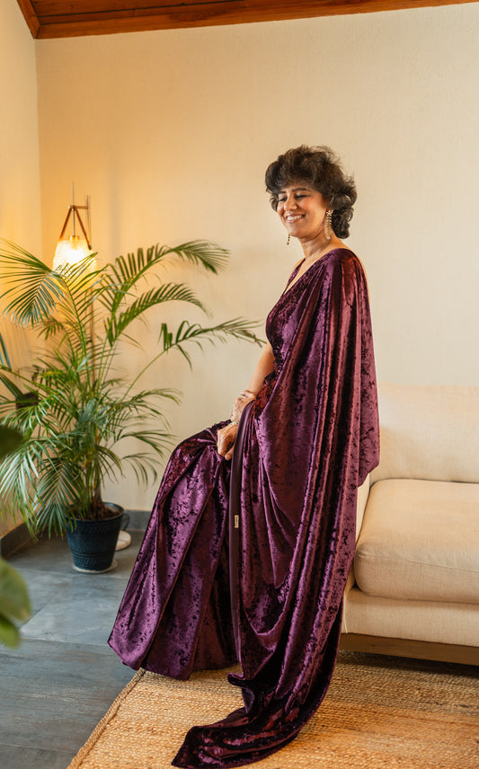 GULSHAN   VELVET  SARI