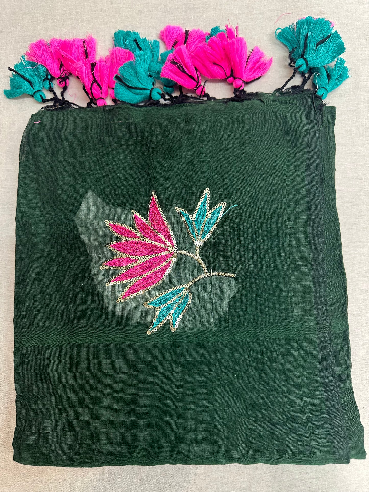 MUL COTTON  EMBROIDERY SEQUIN 1990