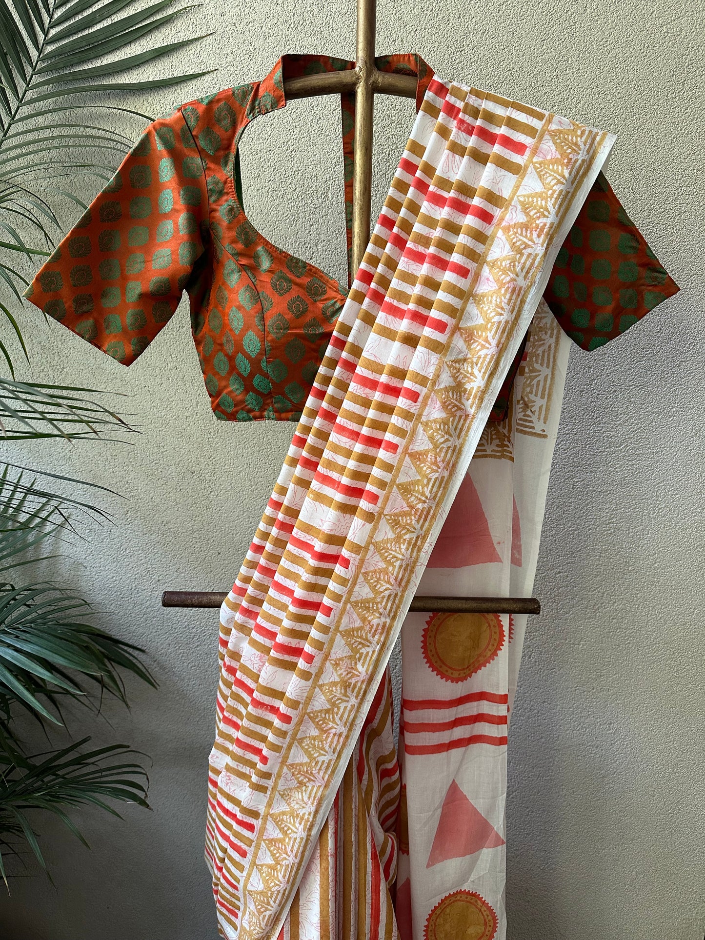 SUNDARI  COTTON  SARI