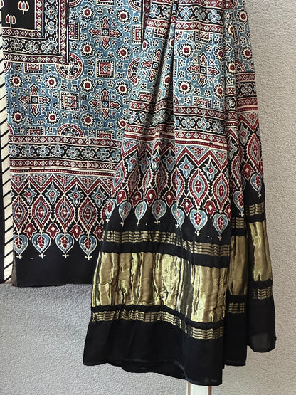 KRIYAM  AJRAKH  MODAL  SUIT