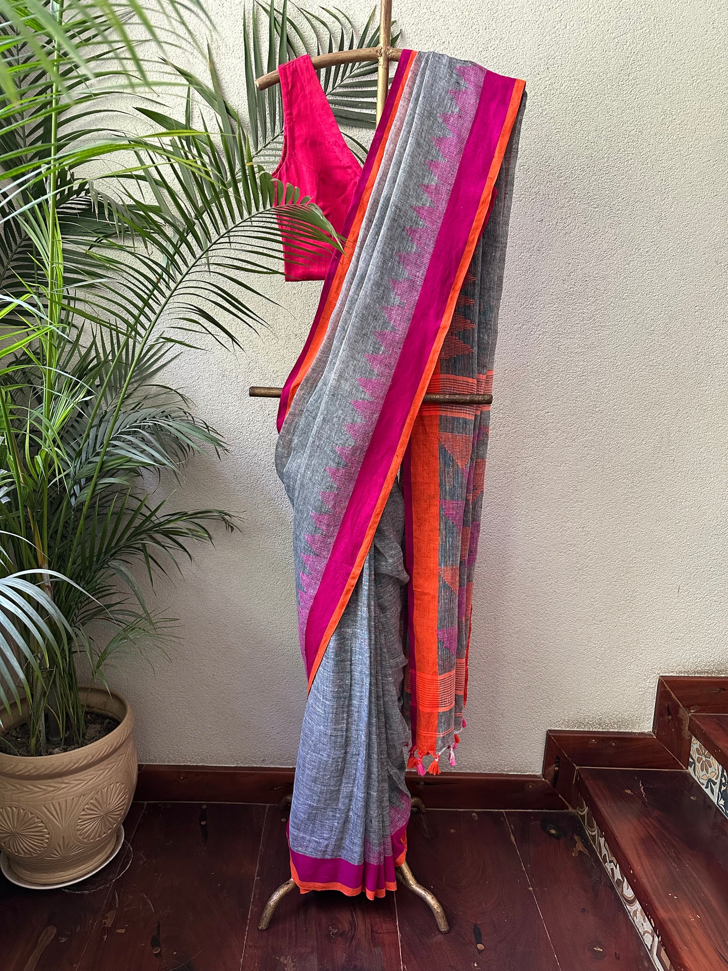 REEMA 6  LINEN  SARI