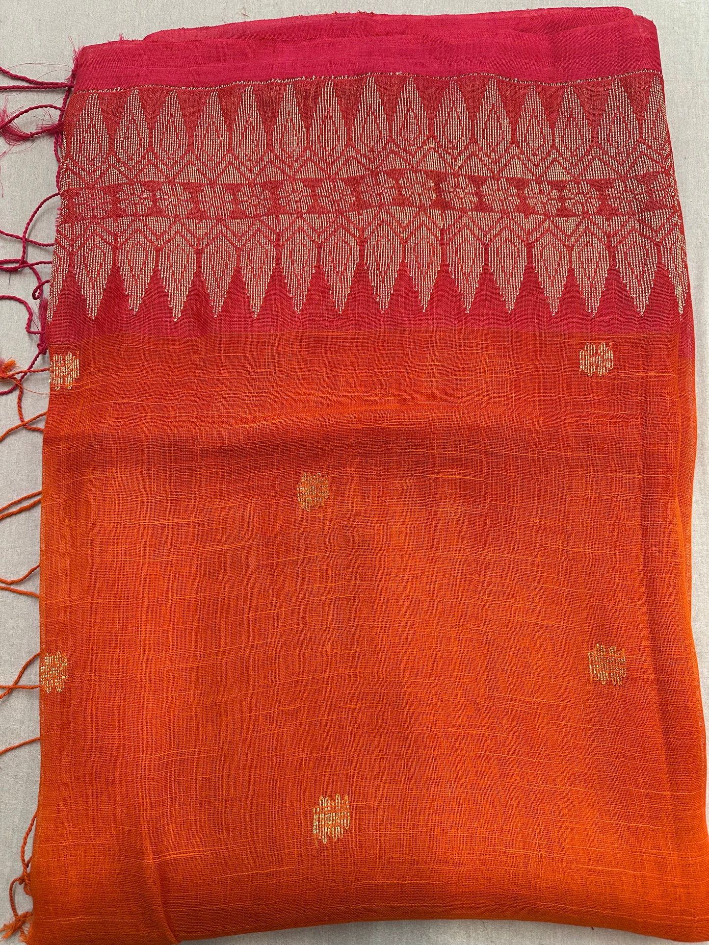 HANDLOOM LINEN FLOWER SARI 3800 / 4600 / 4800
