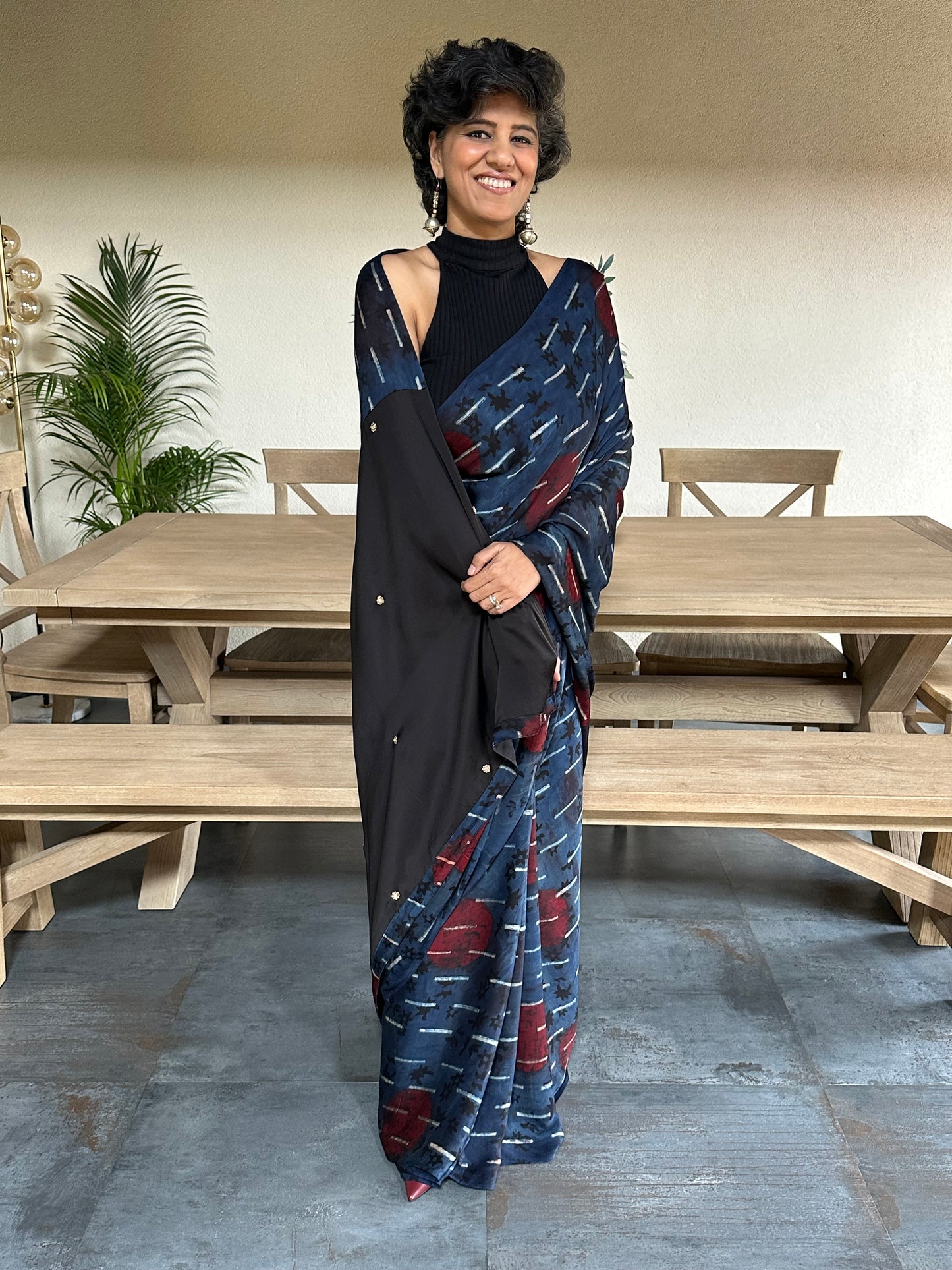 ANOOP  MODAL  SARI