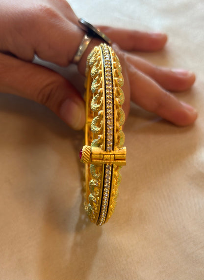 NAVYA BANGLES