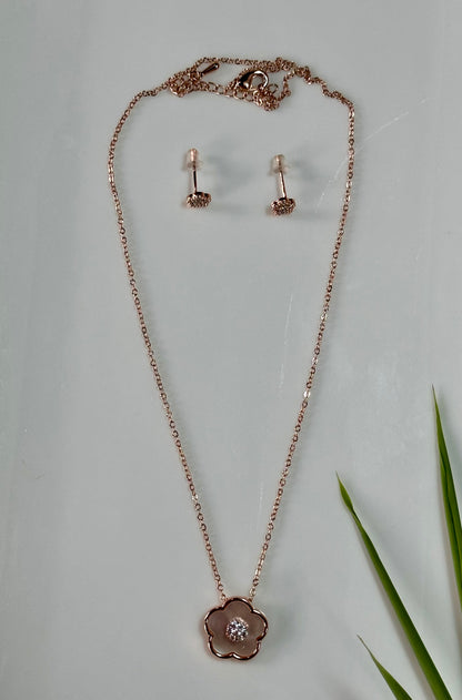 VYOMA PENDANT SET