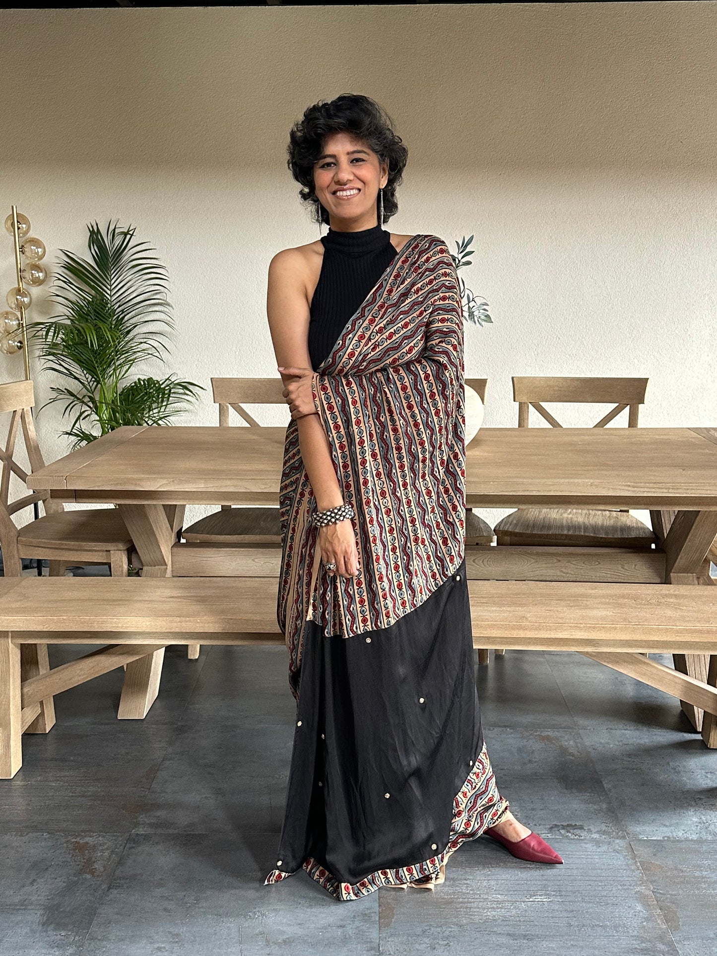 GAUTAMA MODAL SARI
