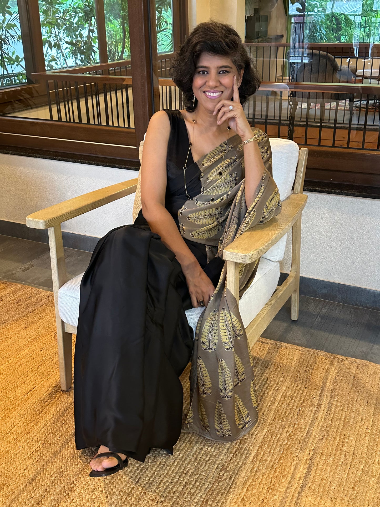KATRINA  MODAL  SARI