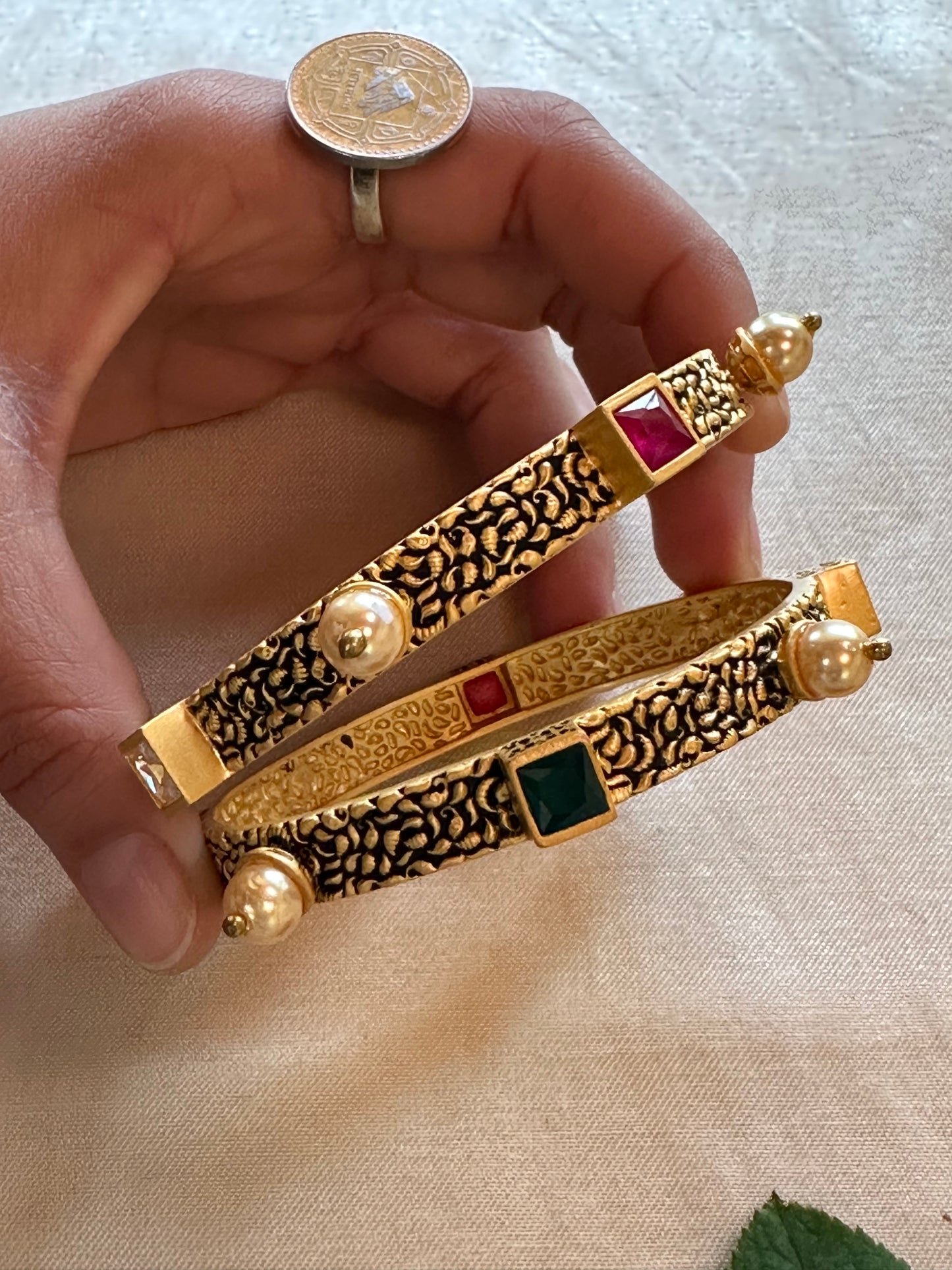 NAINA BANGLES