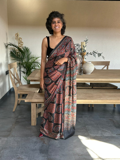 KAMALA  MUSLIN  SARI