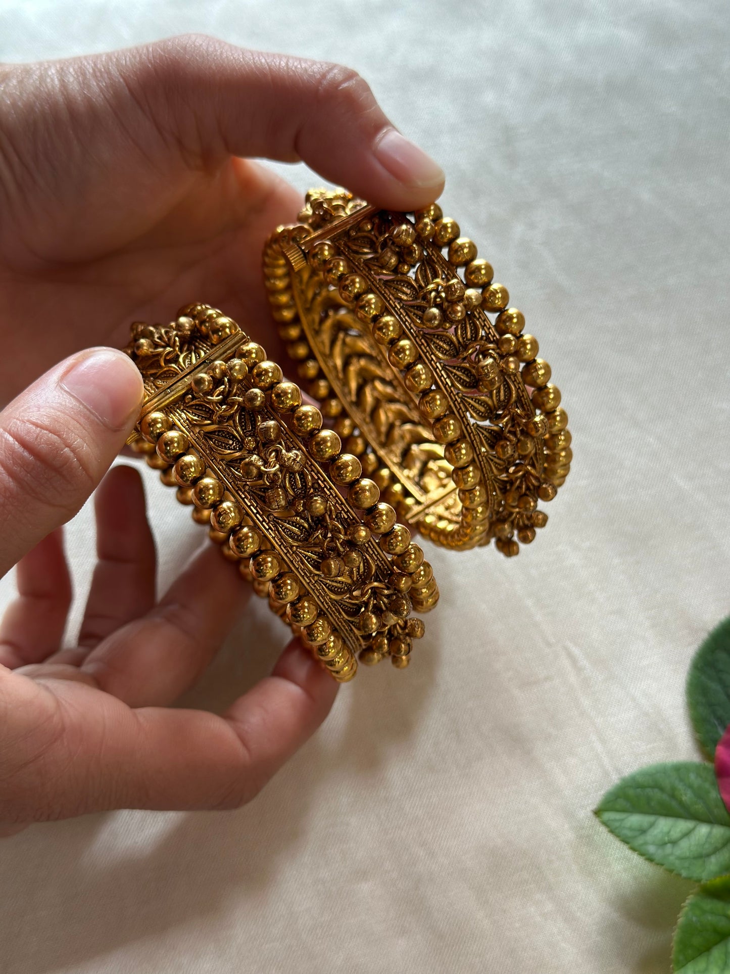 NIDHI BANGLES