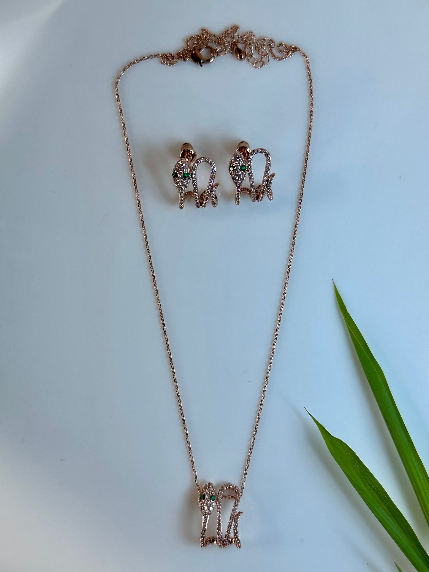 KALYAANI PENDANT SET