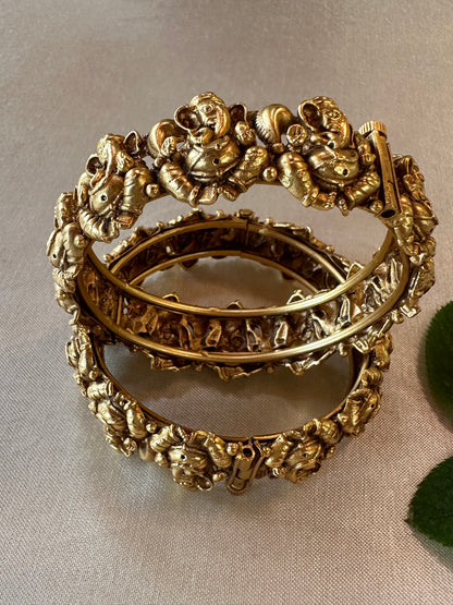 MAHIKA BANGLES
