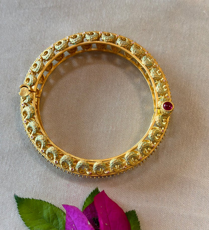 NAVYA BANGLES