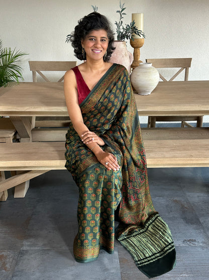 NIDHIVAN AJRAKH MODAL SARI