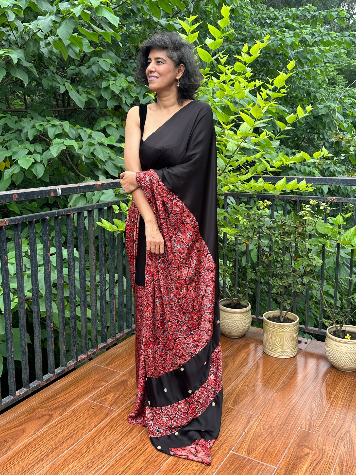 SONU  MODAL  SARI