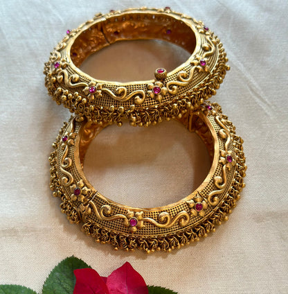 ADYA BANGLES