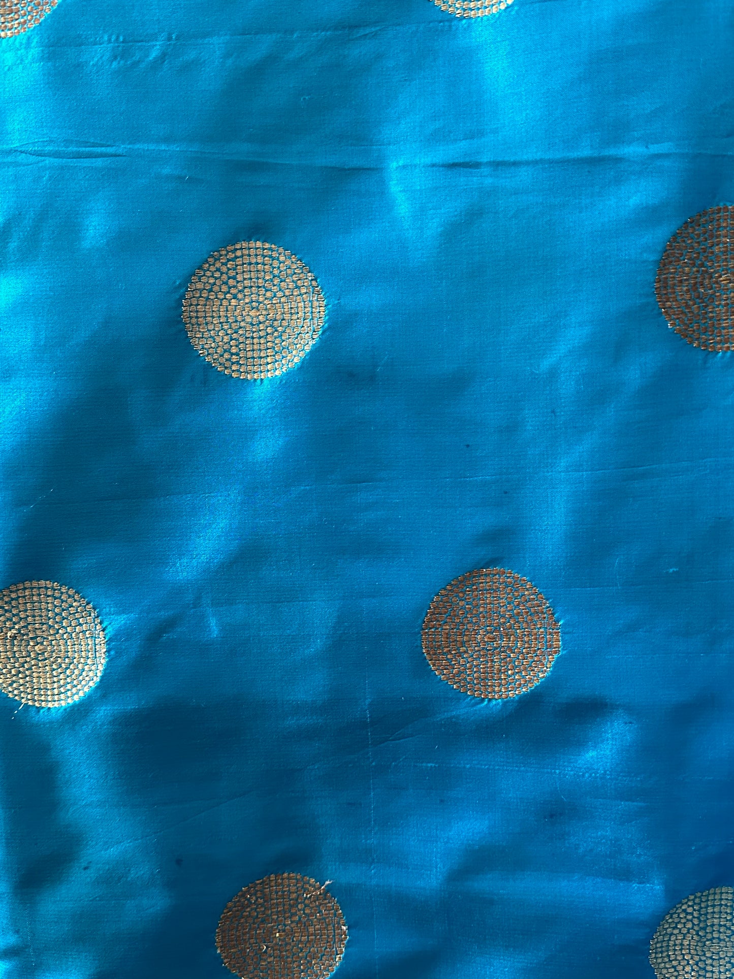 ANAMIKA 2 PIECE  SILK  SUIT  SET