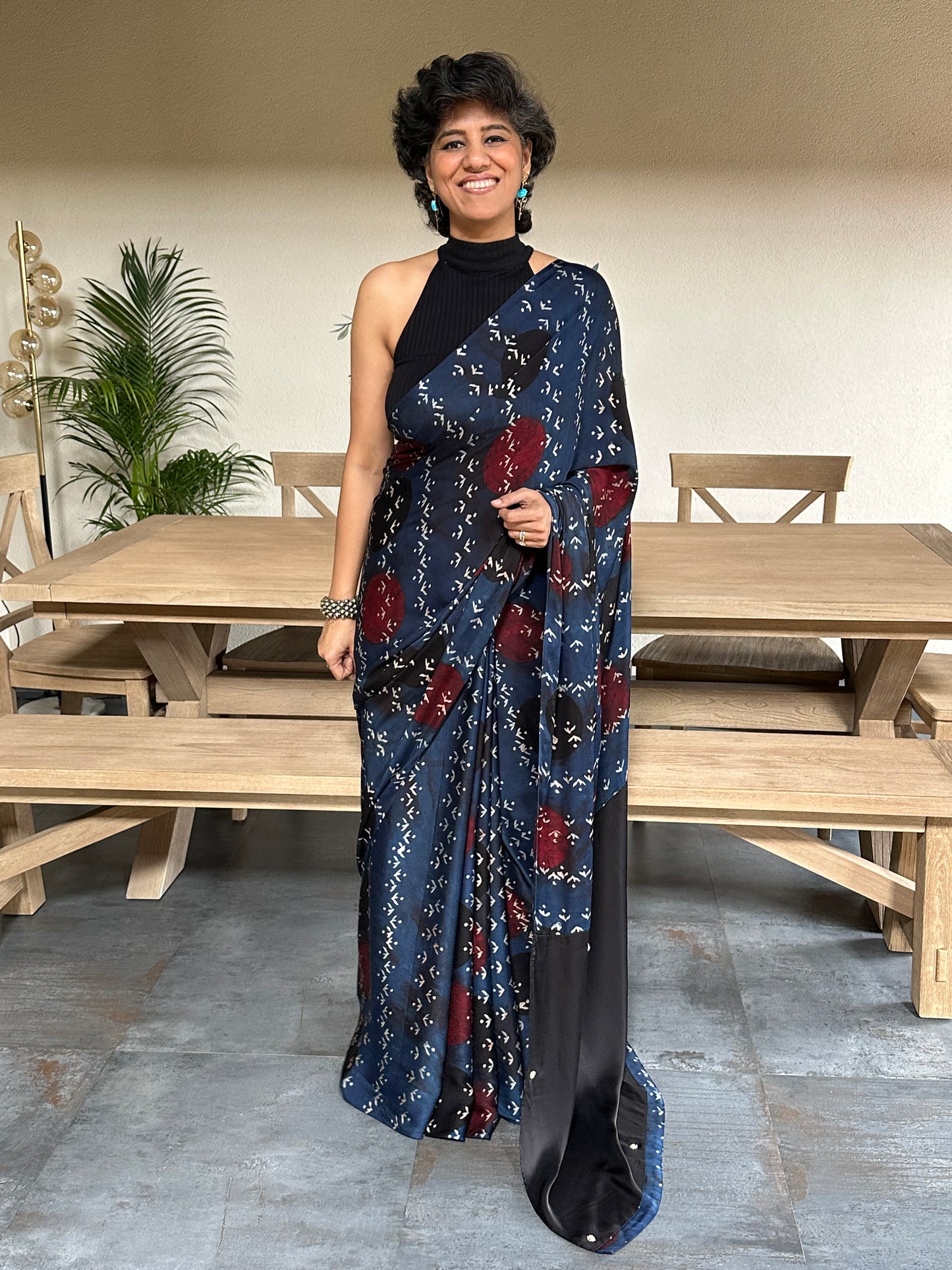RAKHI  MODAL SARI