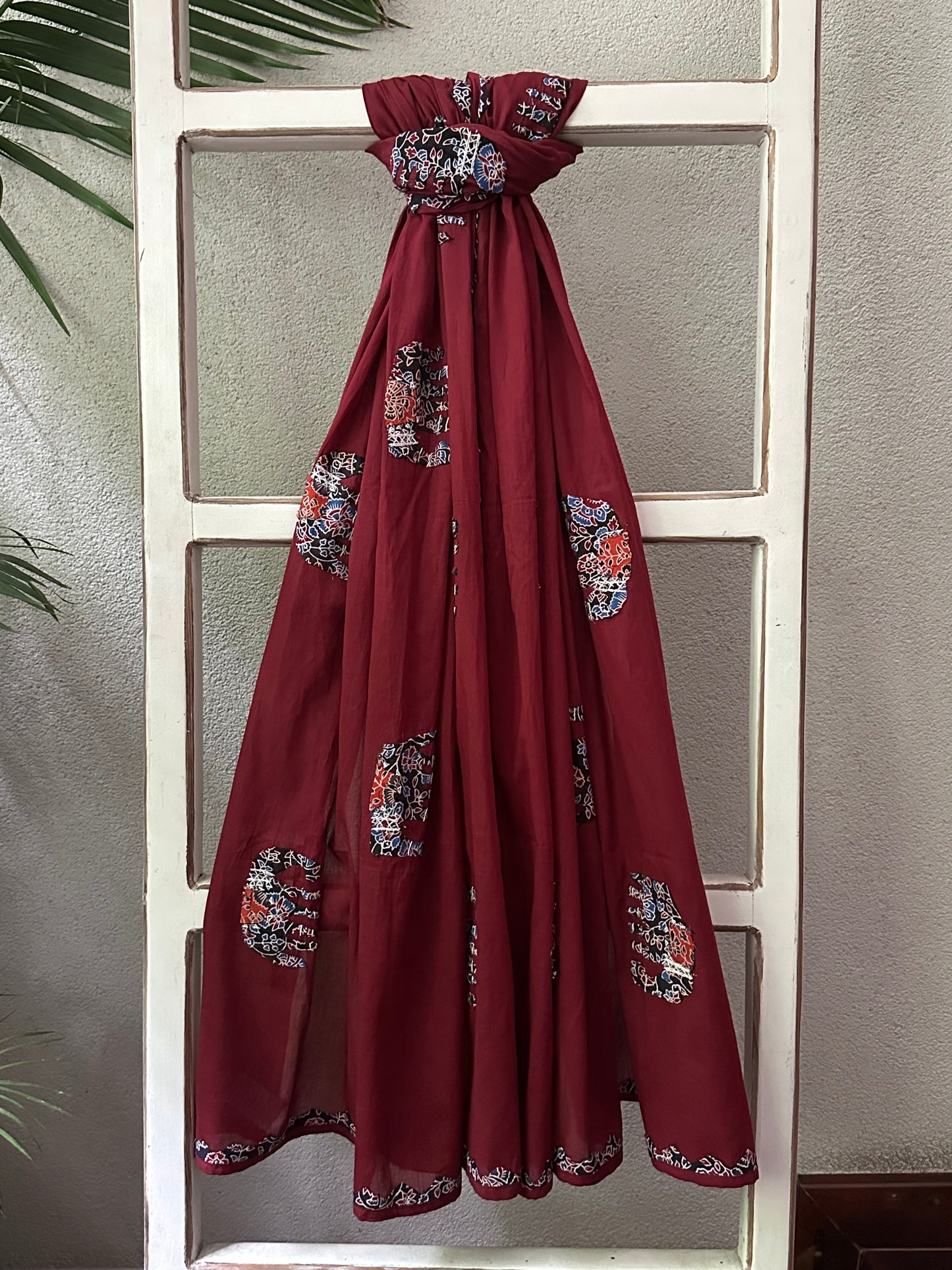 INDU  APPLIQUE  DUPATTA