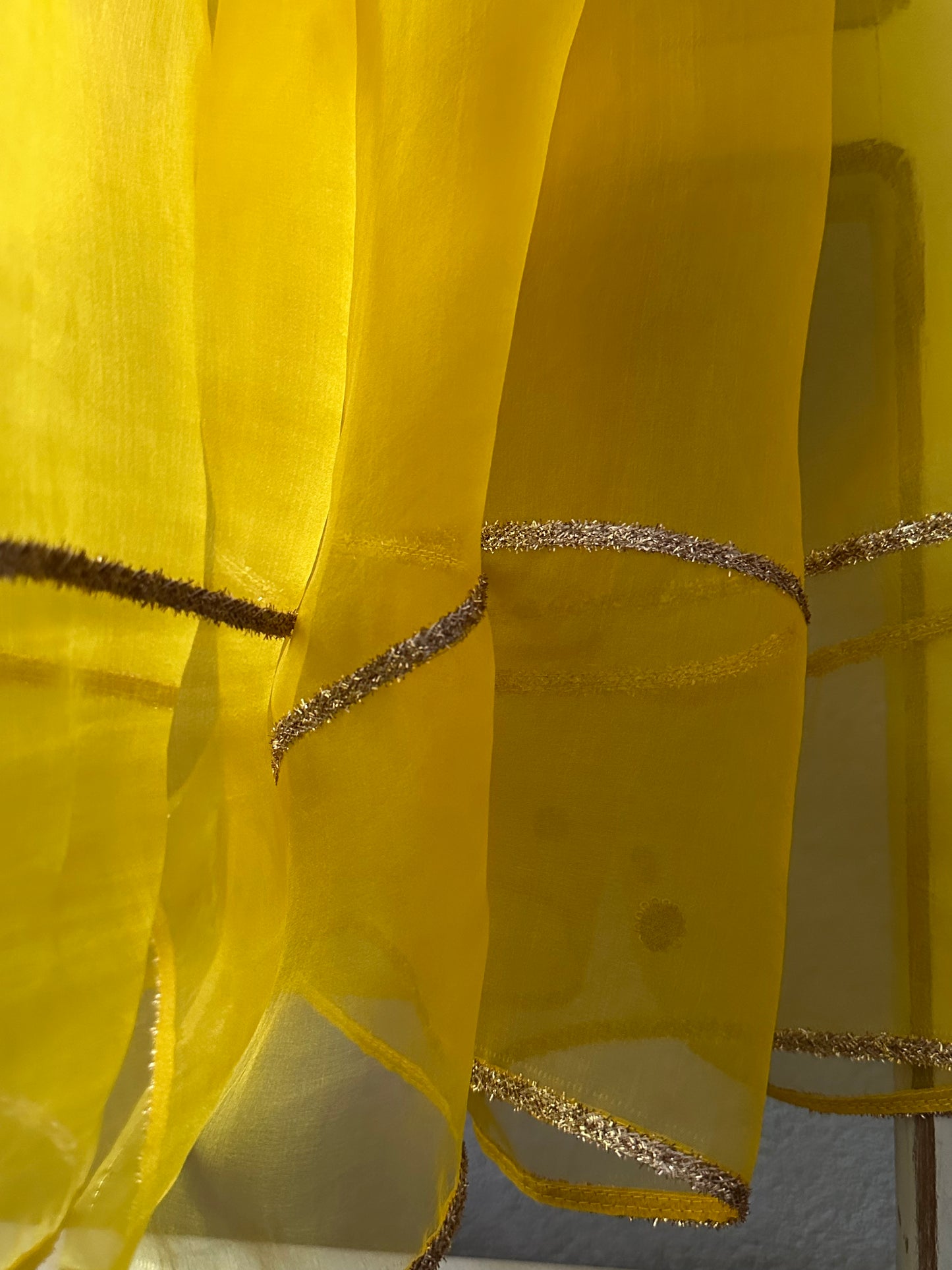 MANAS 2 PIECE  SILK  SUIT  SET