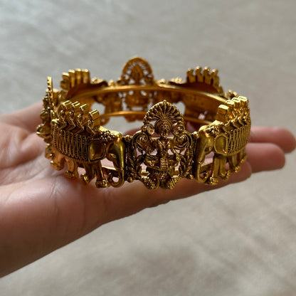 HEMANGI BANGLES