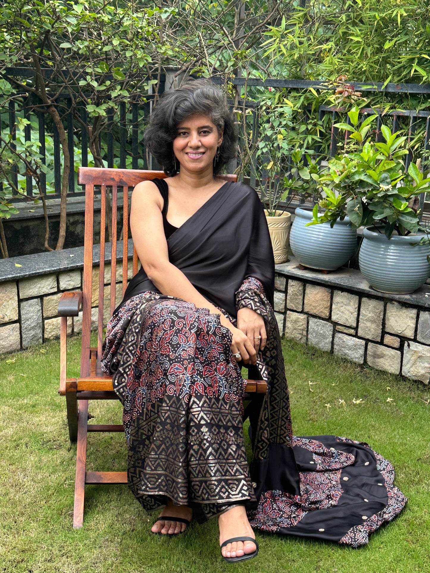 DURGA  MODAL  SARI