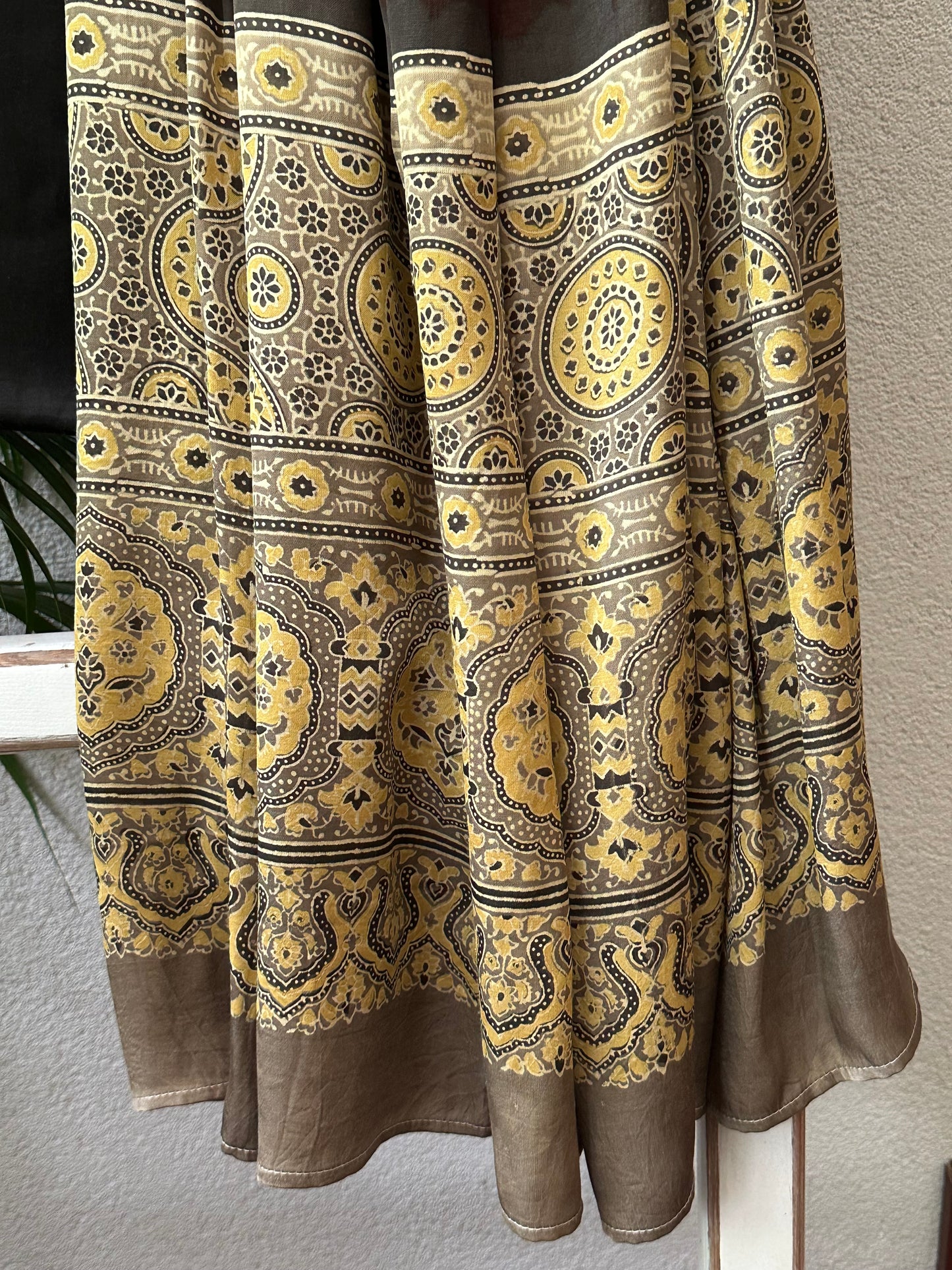 NARAYAN 2 PIECE SET