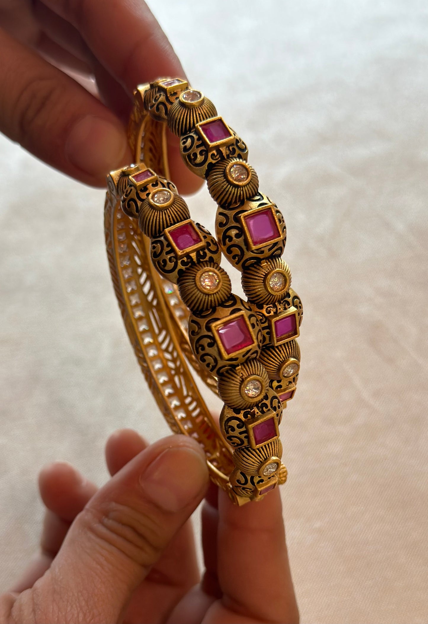 RUCHI BANGLES