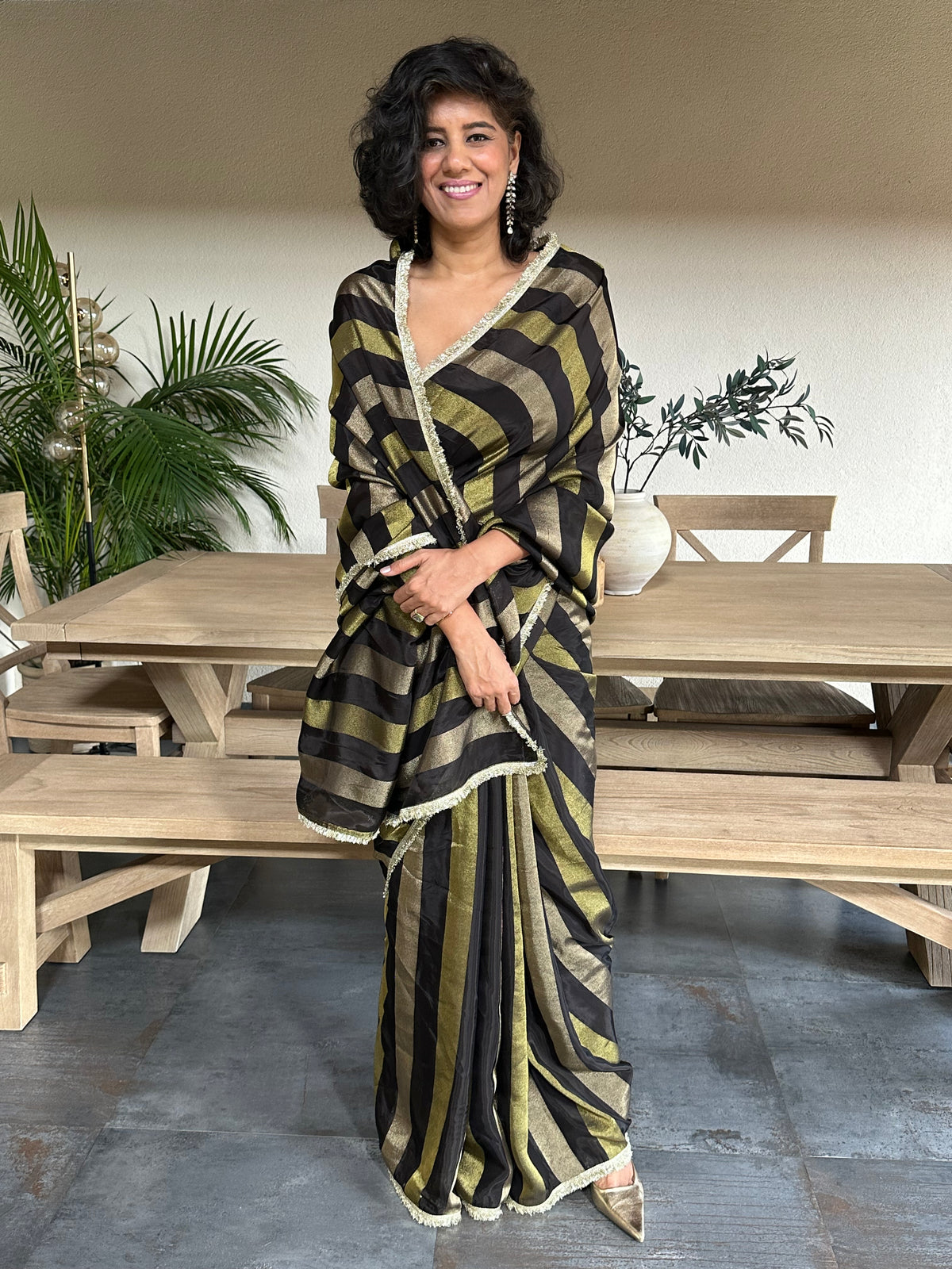 VARAHI TISSUE SARI