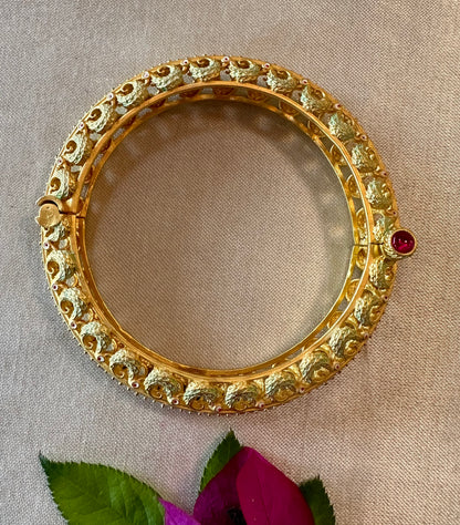 NAVYA BANGLES