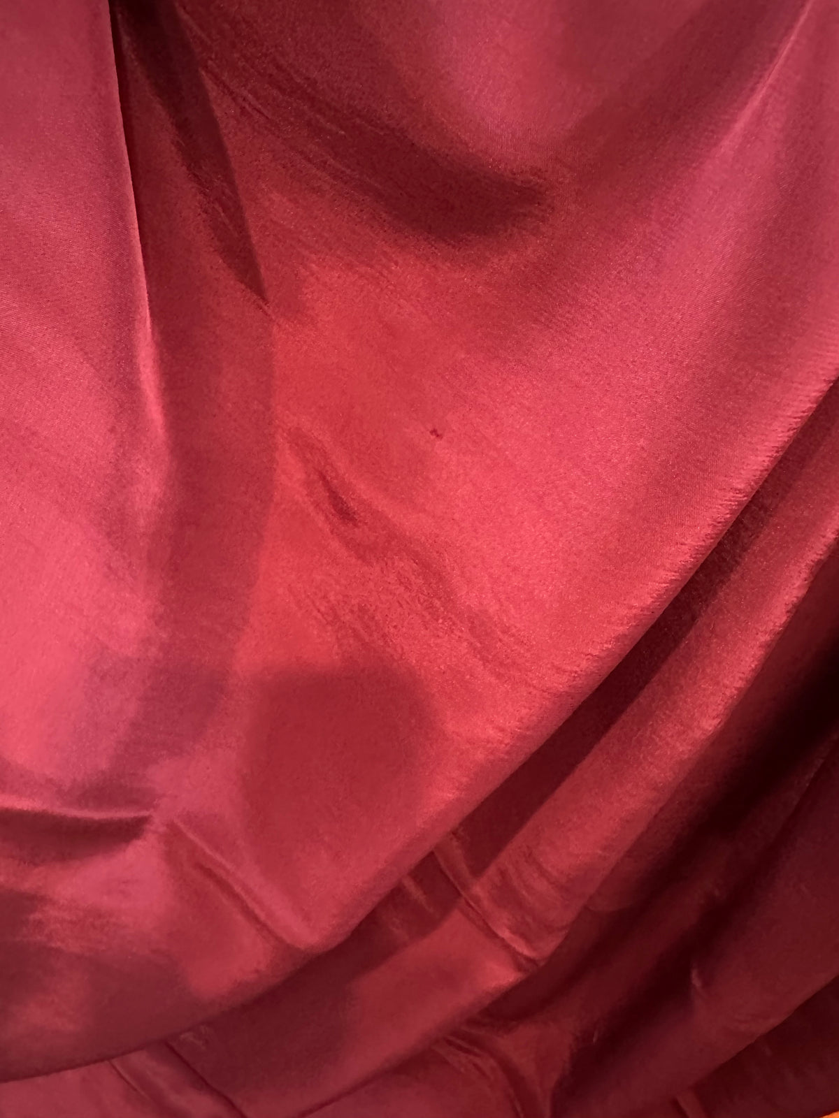 LIVE IN PRESENT - MAROON  BROOCH SARI PERFECTLY IMPERFECT