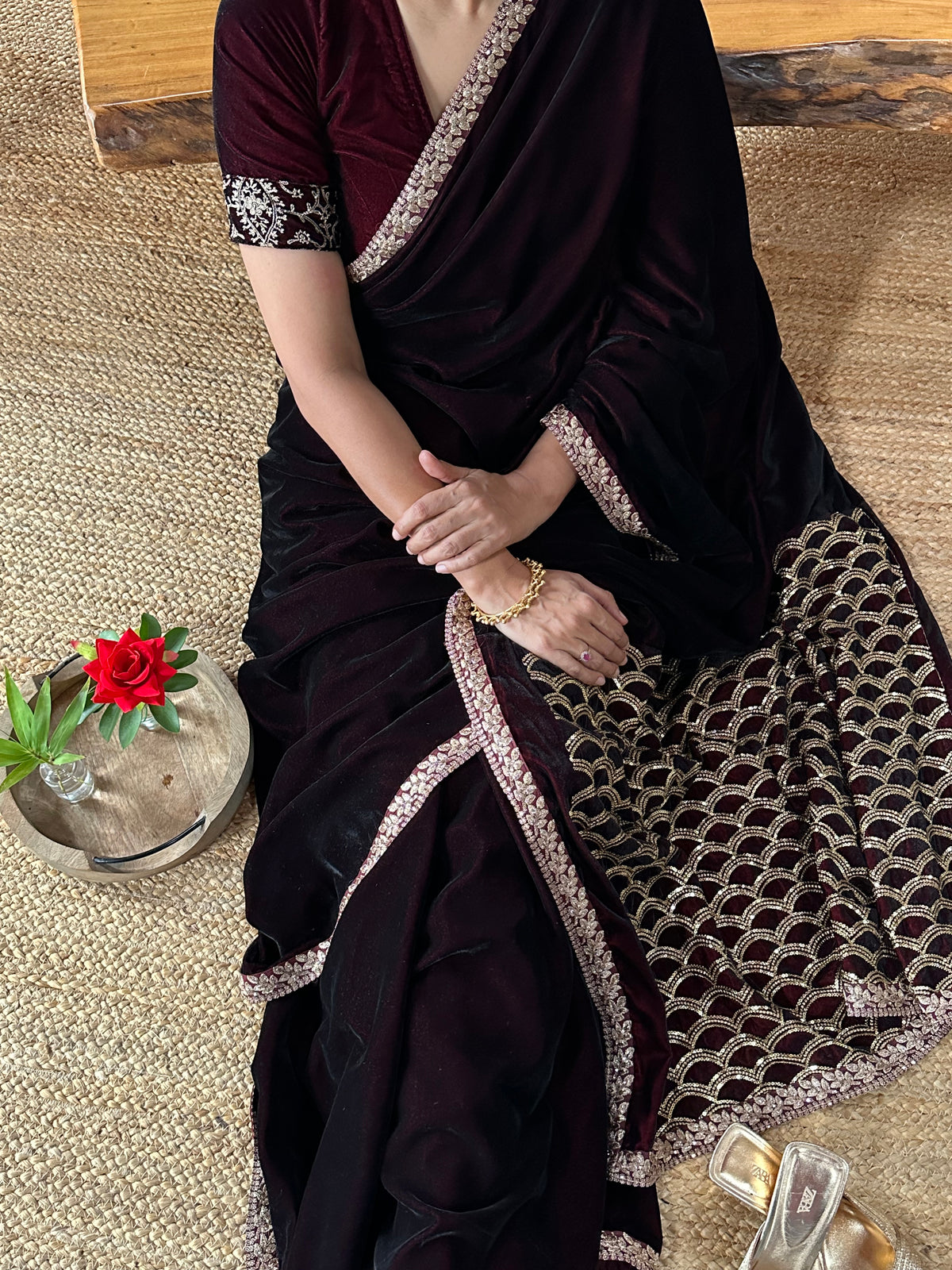 GIRIJA  VELVET  SARI