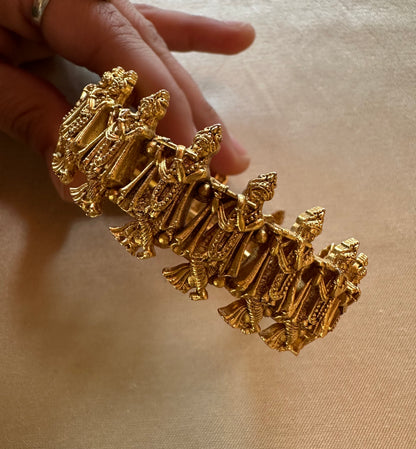 RUHI BANGLES