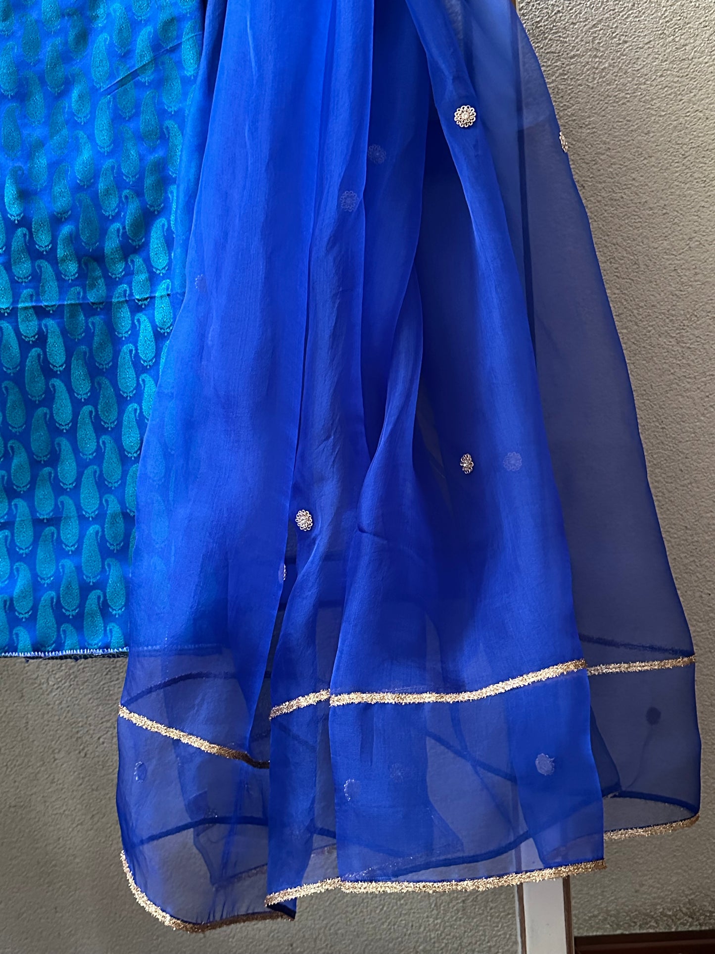 YAMUNA 2 PIECE  SILK  SUIT  SET