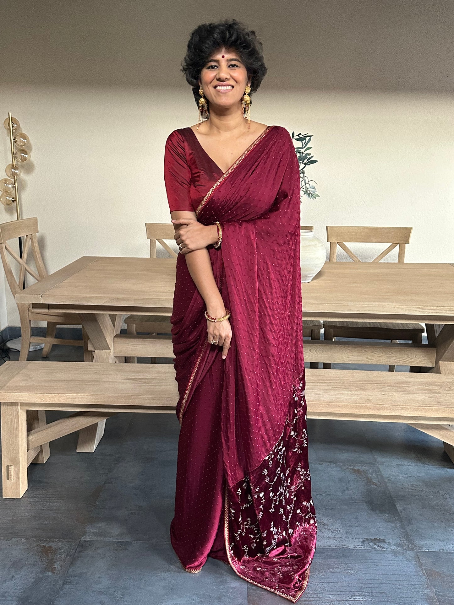 NEELAM MODAL SARI
