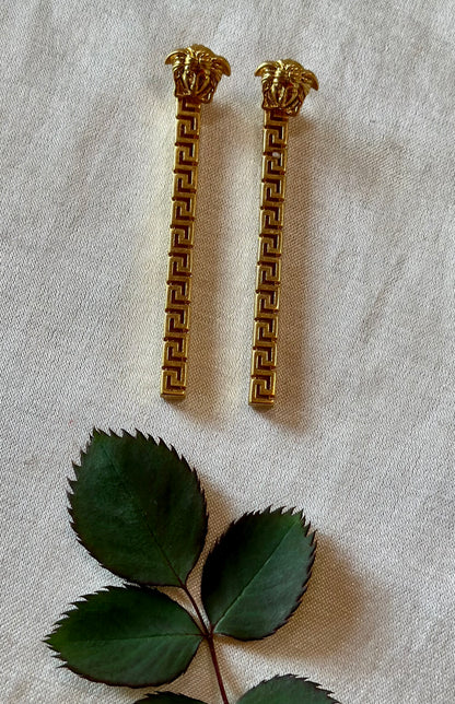 VIRONICA EARRING