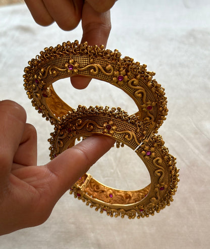 ADYA BANGLES