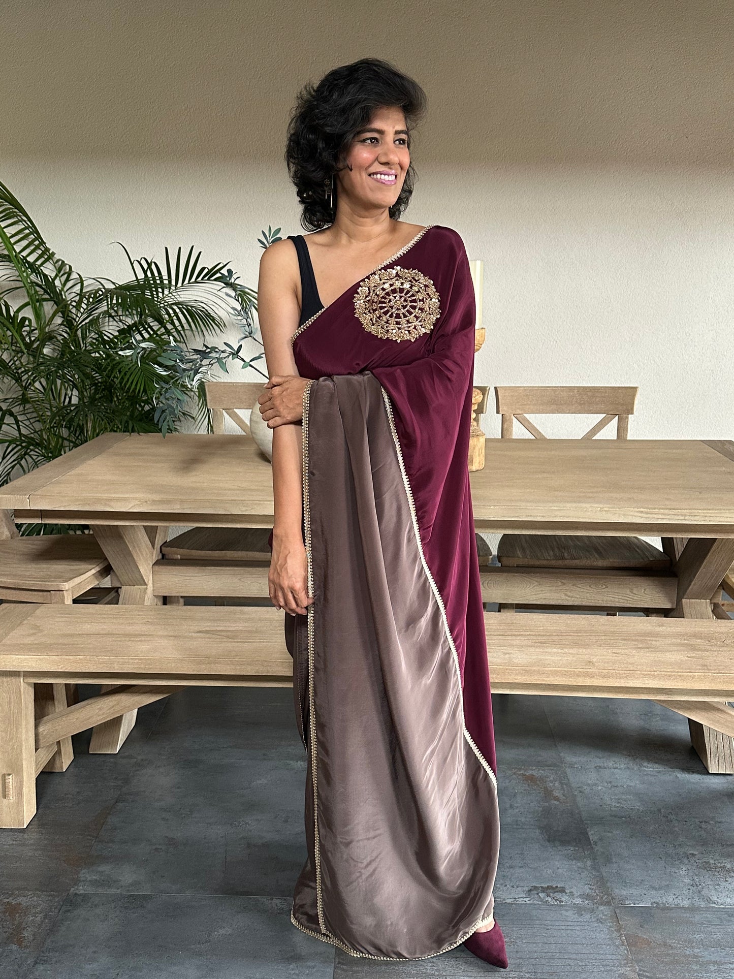 STAY WILD - BURGUNDY BROOCH SARI