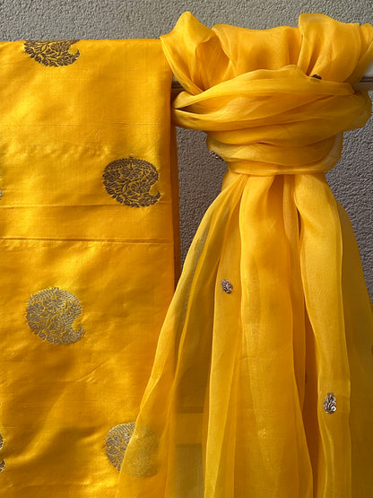 SINDHU 2 PIECE  SILK  SUIT  SET